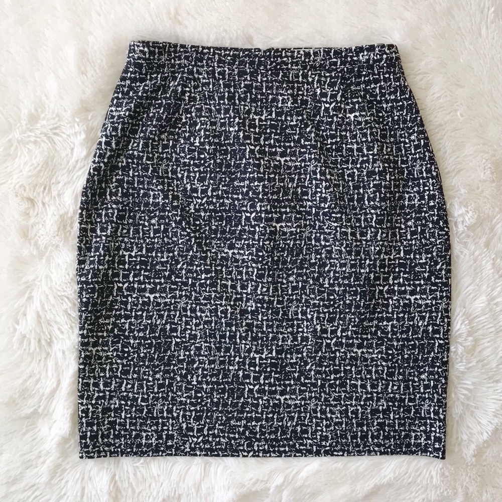 Michael Michael Kors black and white pencil skirt